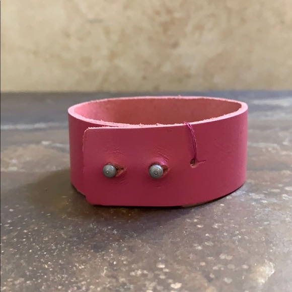 NWT Pink “Strength” Adjustable Cuff Bracelet - Picture 3 of 9